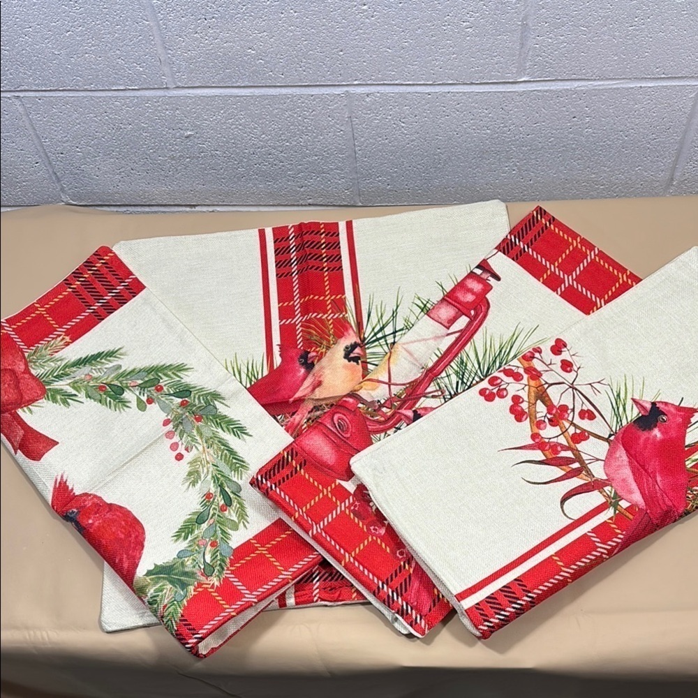 NWOT Set of four Christmas pillow covers with Cardinals​​​​​​